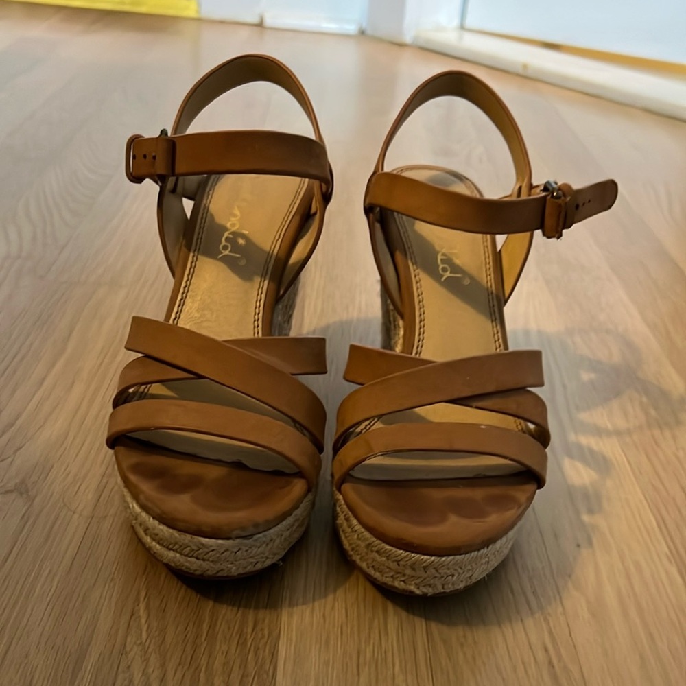 Splendid Tan Wedge Shoes with Ankle Straps